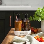 2X300 ML SOMERSET RHS Ápoló szett The Greenhouse Collection Hand Care 3 of 3 Ápoló szett The Greenhouse Collection Hand Care