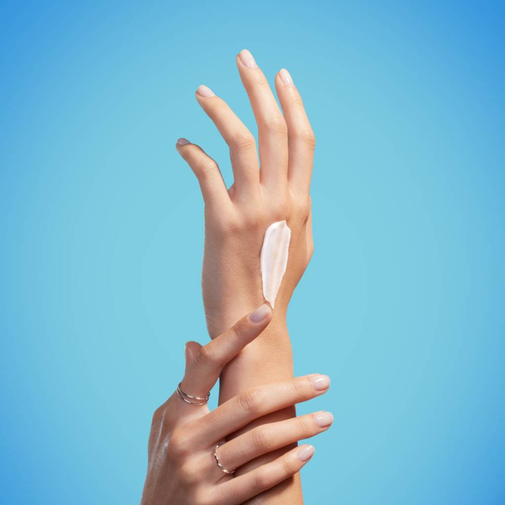 Biomains Vitaminé kéz- és körömápolókrém