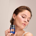 LA PRAIRIE Skin Caviar Concealer Foundation SPF30 5 of 6 Concealer Foundation SPF30