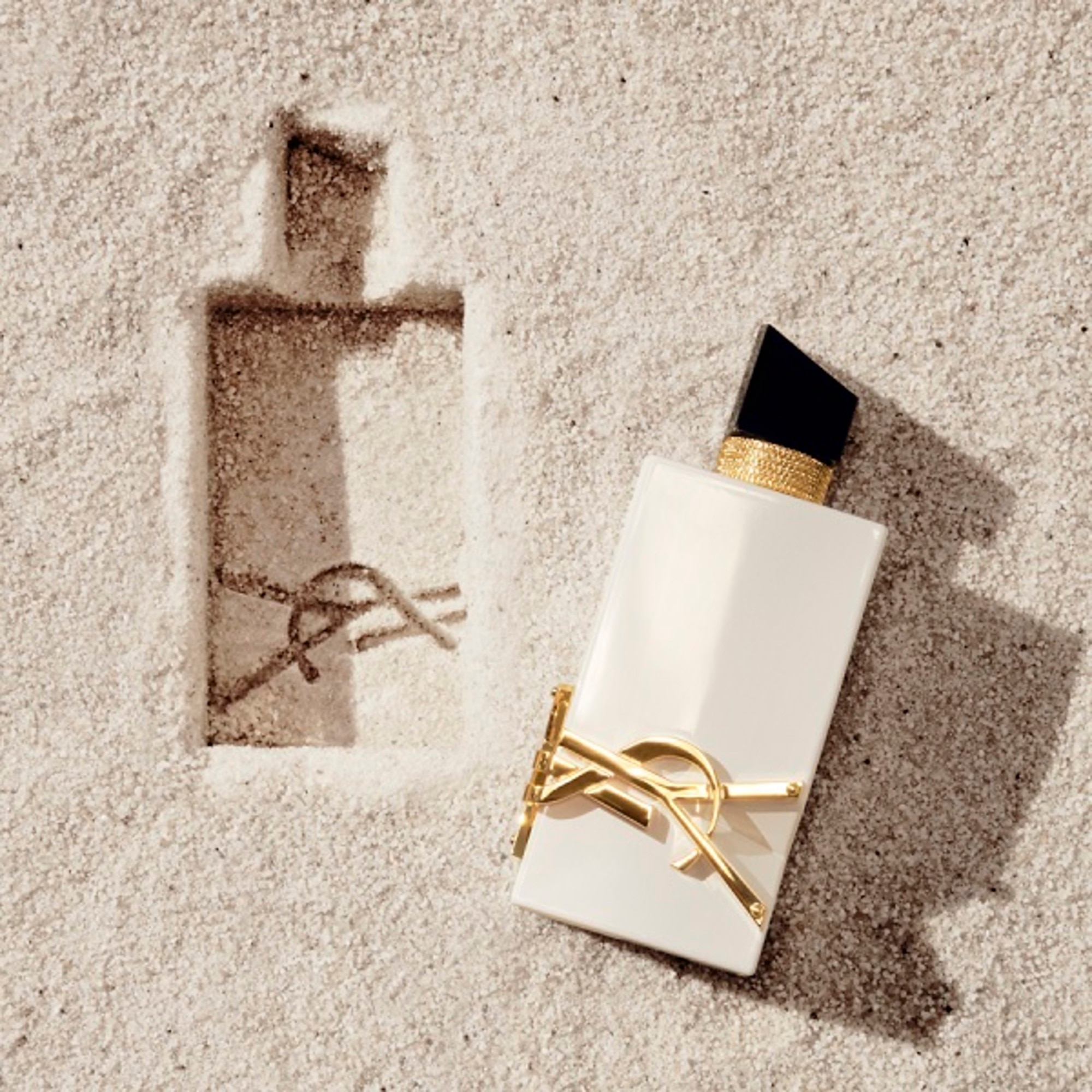 90 ML YVES SAINT LAURENT LIBRE Libre L'Eau Nue Parfum de Peau  6 of 8 Libre L'Eau Nue Parfum de Peau
