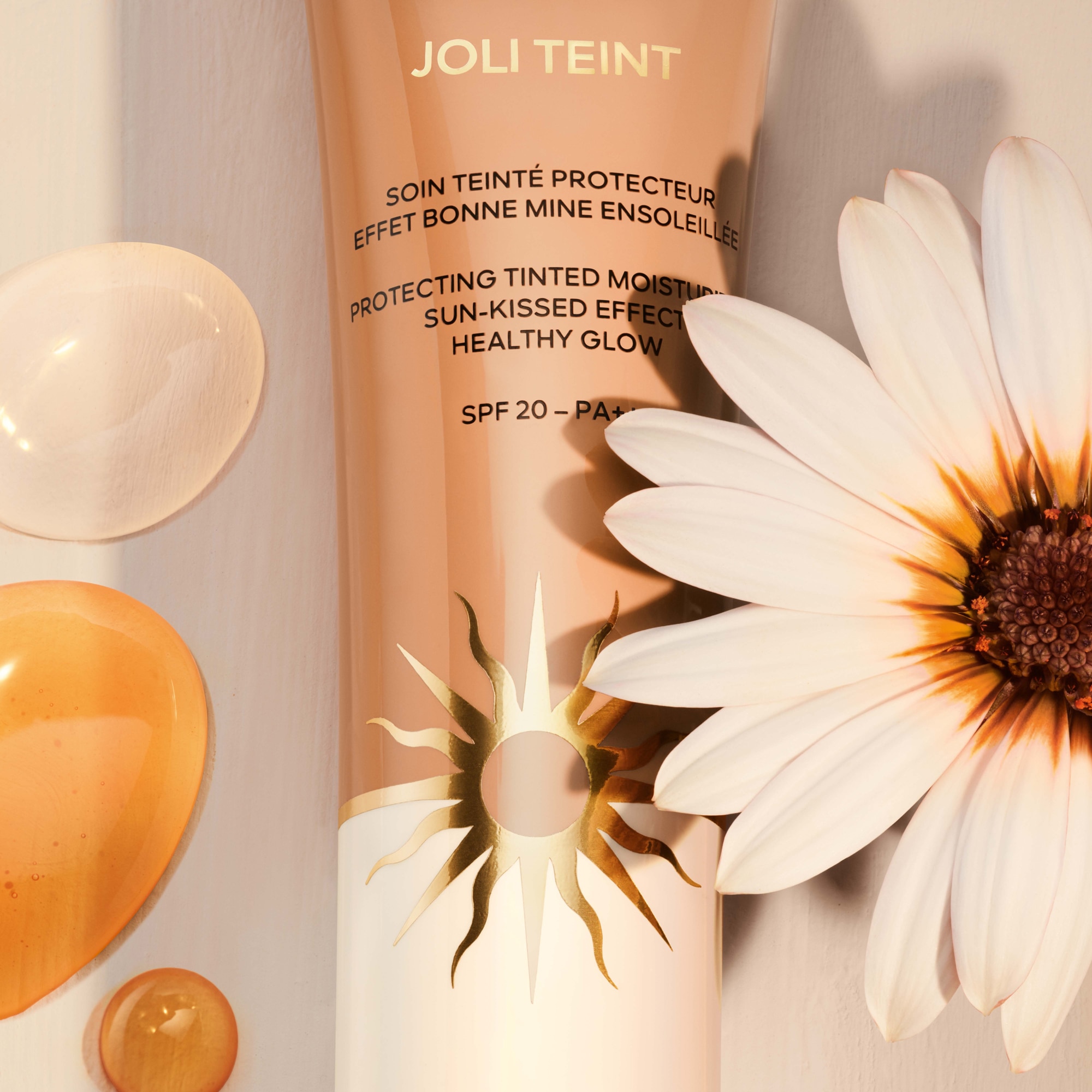 Joli Teint Védő színezett hidratáló