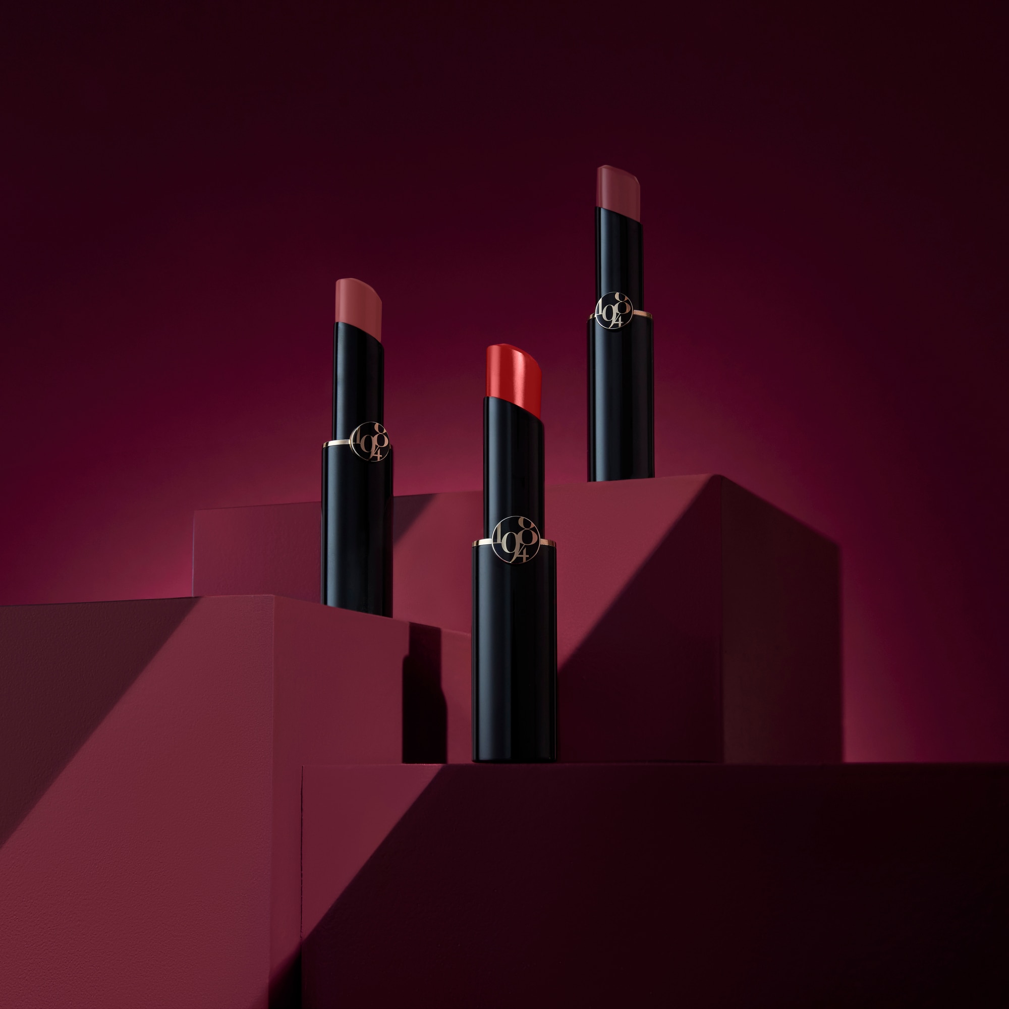 Satin-finish bársonyos ajakrúzs