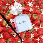 50 ML MARC JACOBS Just Perfect Just Perfect Eau de Parfum  7 of 8 Just Perfect Eau de Parfum
