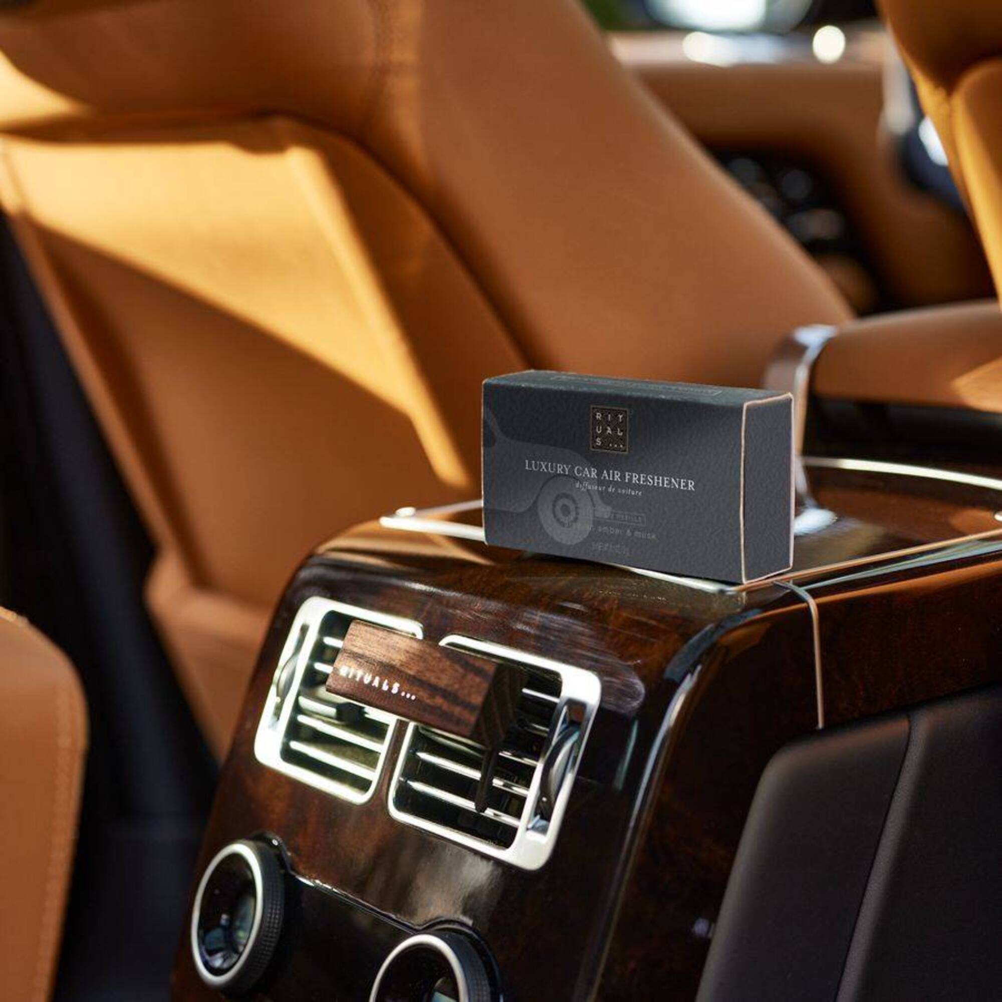 Homme Autóillatosító