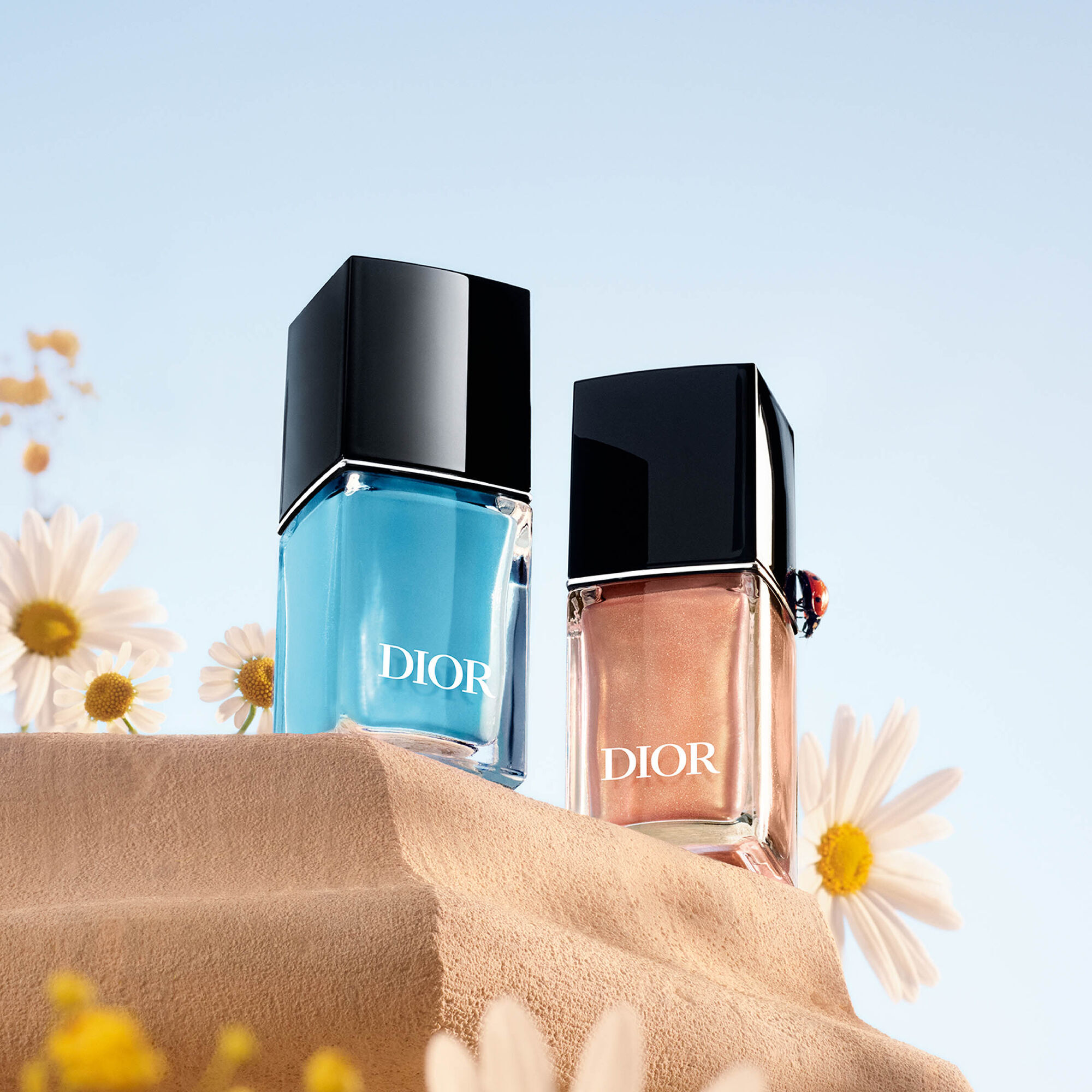  Dior DIOR VERNIS Dior Vernis Nail Polish  1 of 3 