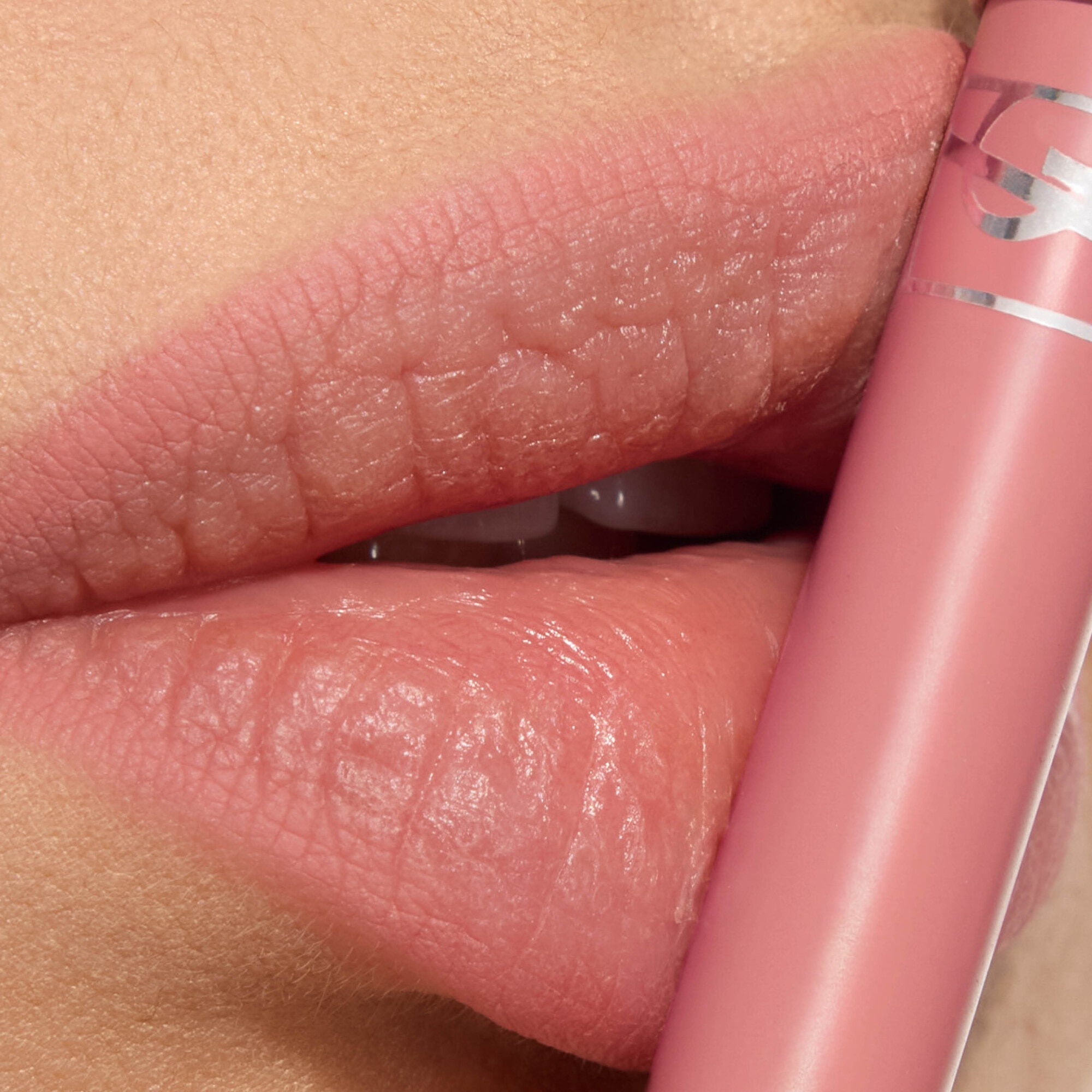 Lovenude Kiss Shaper ajakkontúr ceruza