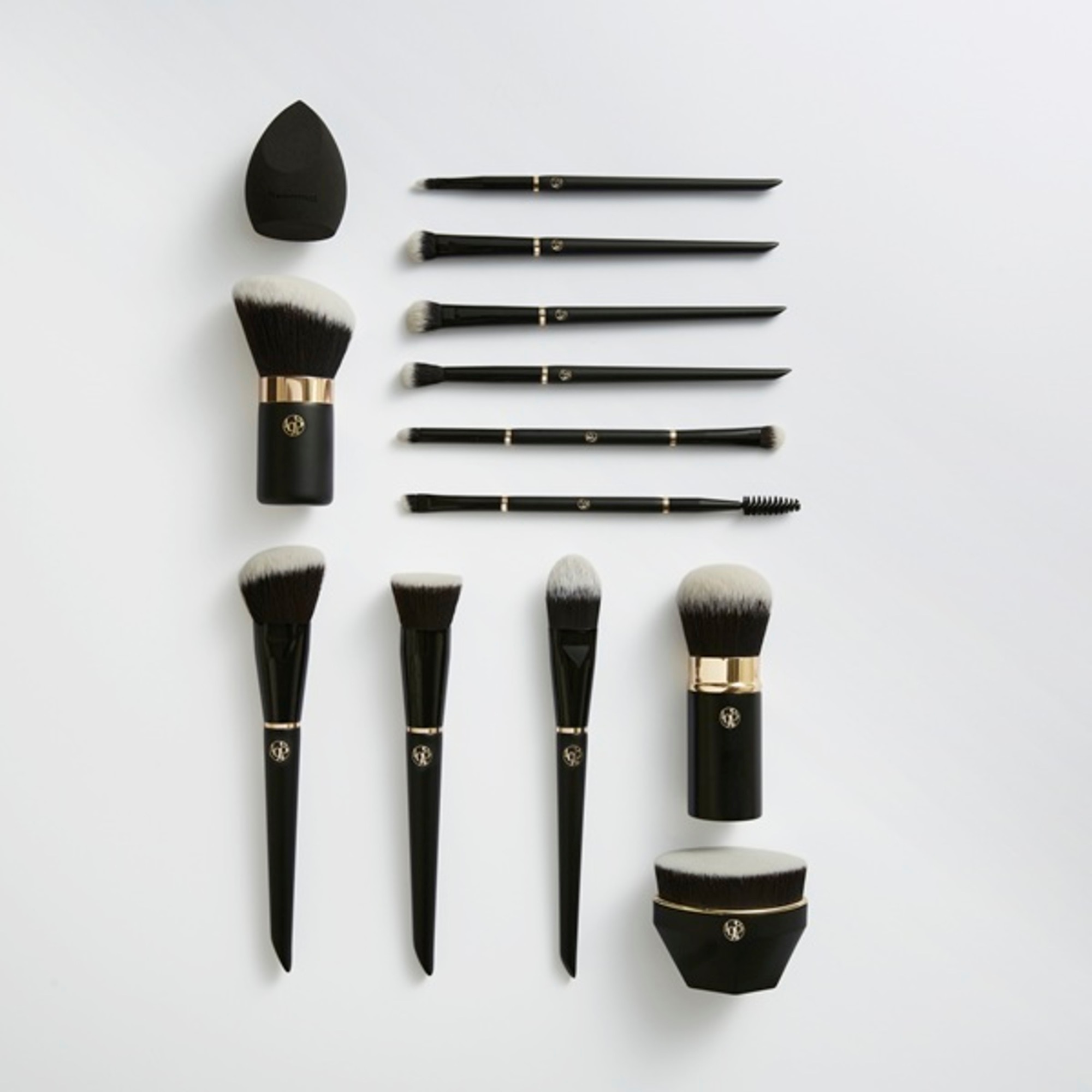 Alapozó és ápoló ecset N°04