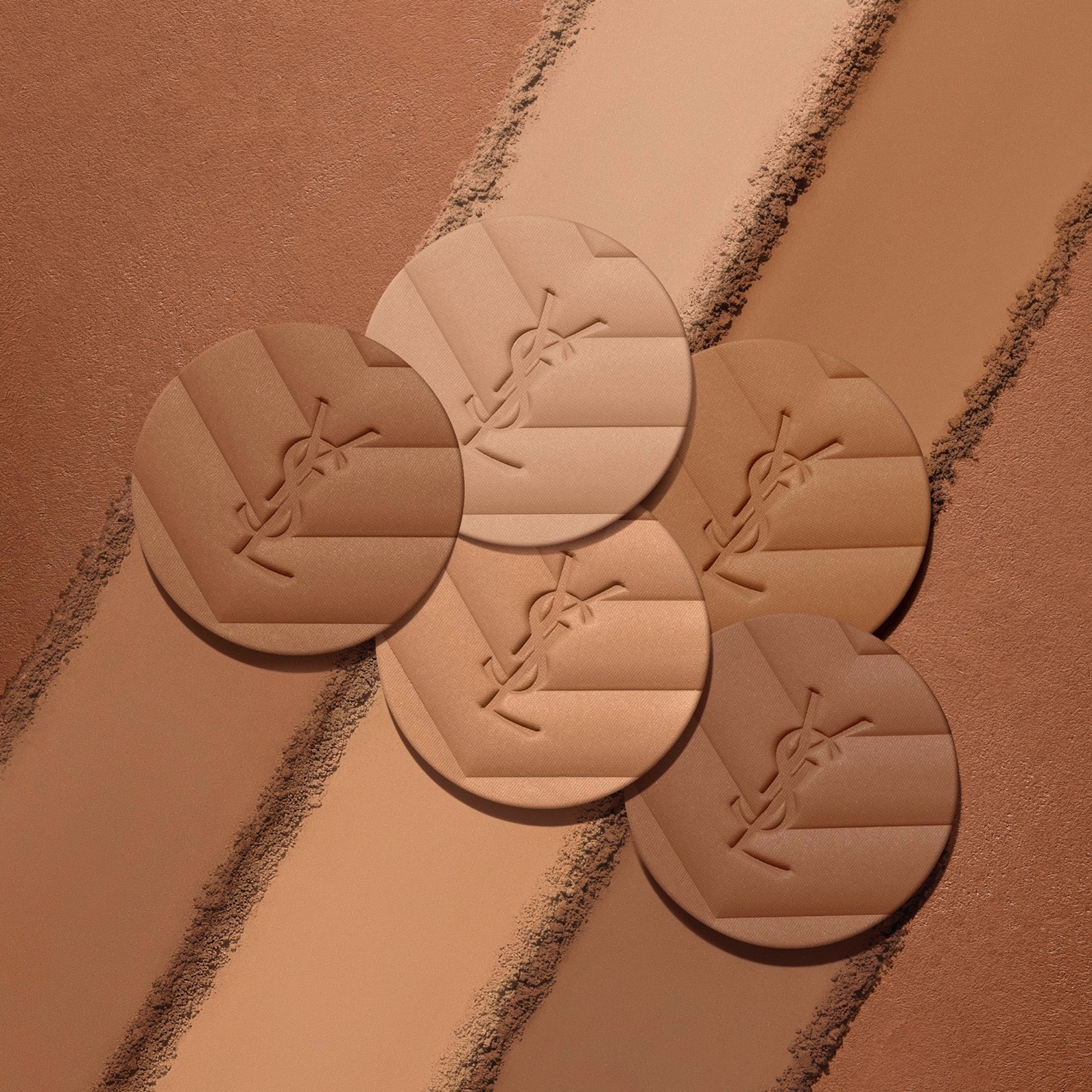 YVES SAINT LAURENT All Hours ALL HOURS HYPER BRONZE Bronzosító púder 2 of 3 ALL HOURS HYPER BRONZE Bronzosító púder