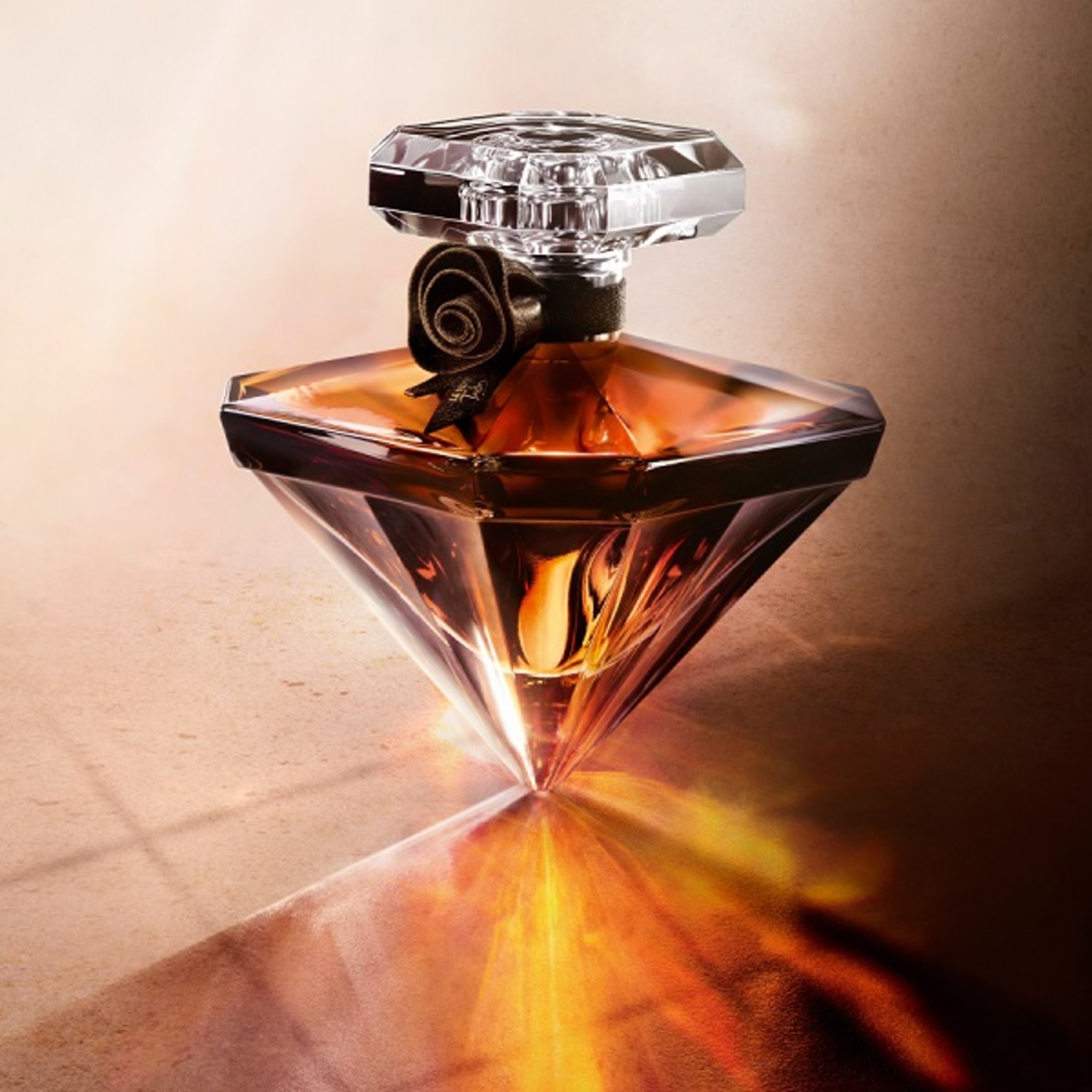 La Nuit Tresor Vanile Noire Eau de Parfum