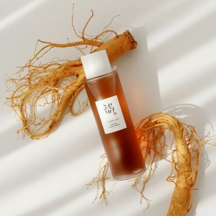 Víz a Ginseng Essence Water