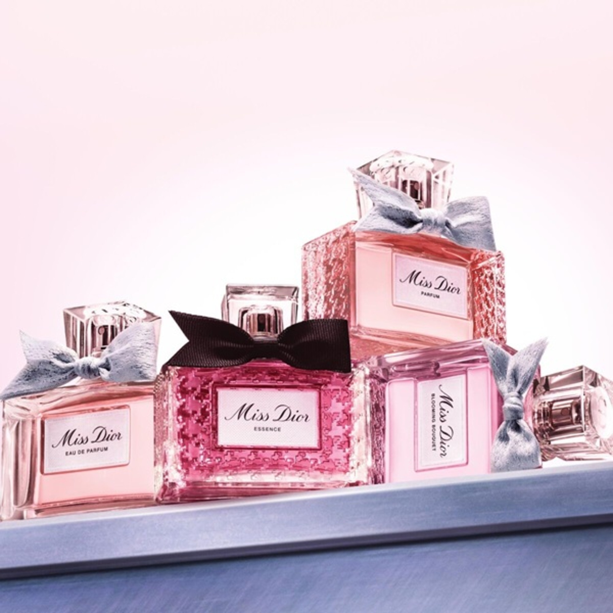 100 ML Dior MISS DIOR Miss Dior Blooming Bouquet Eau de Toilette 1 of 4