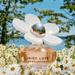 30 ML MARC JACOBS Daisy Love Marc Jacobs Daisy Love EDT 4 of 4 Marc Jacobs Daisy Love EDT