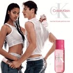 100 ML CALVIN KLEIN CK Perfume Mist Hair and Body Mist Smooth Berry  2 of 2 Hair and Body Mist Smooth Berry