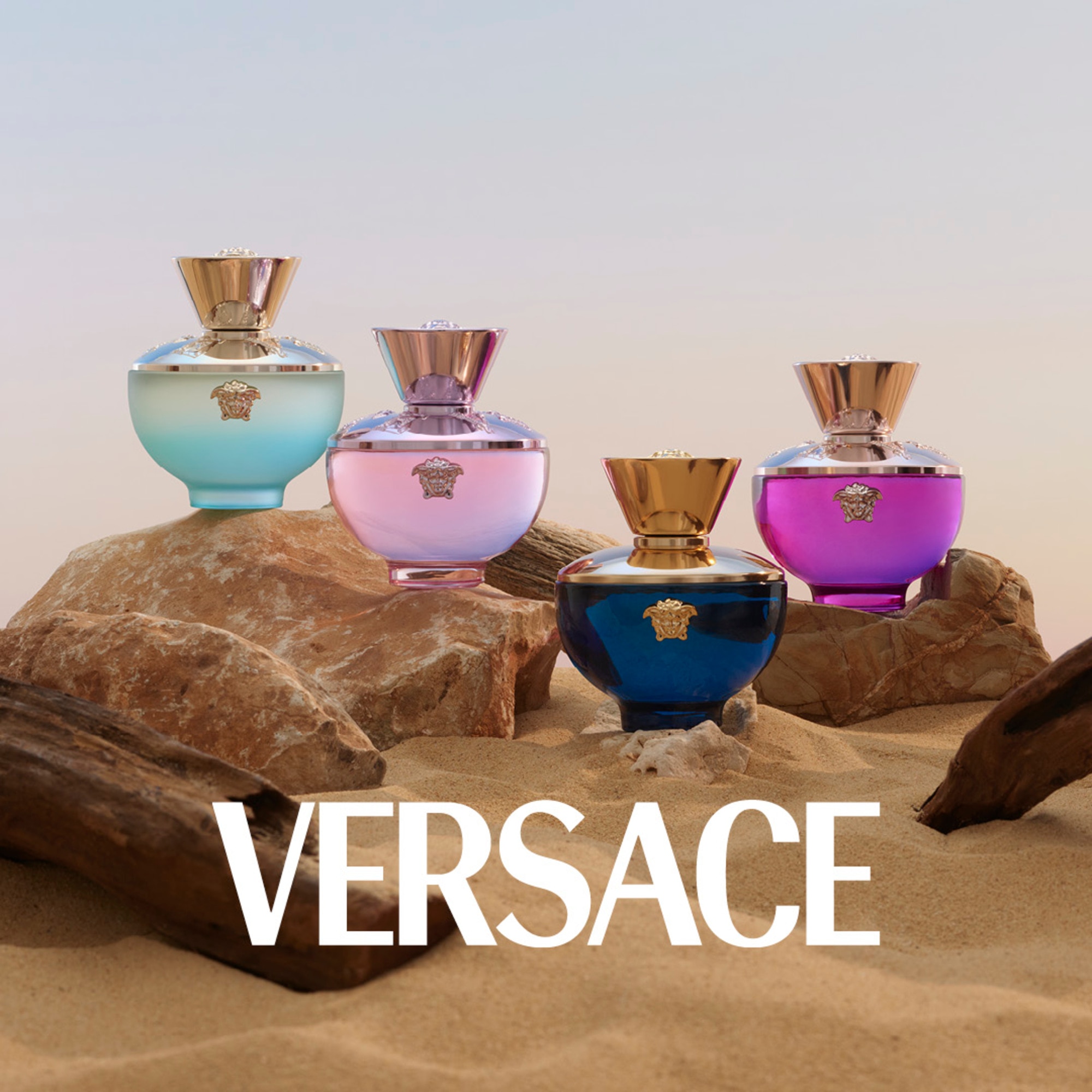 30 ML VERSACE Dylan Blush Pink Dylan Blush Pink Eau de Parfum  1 of 4 