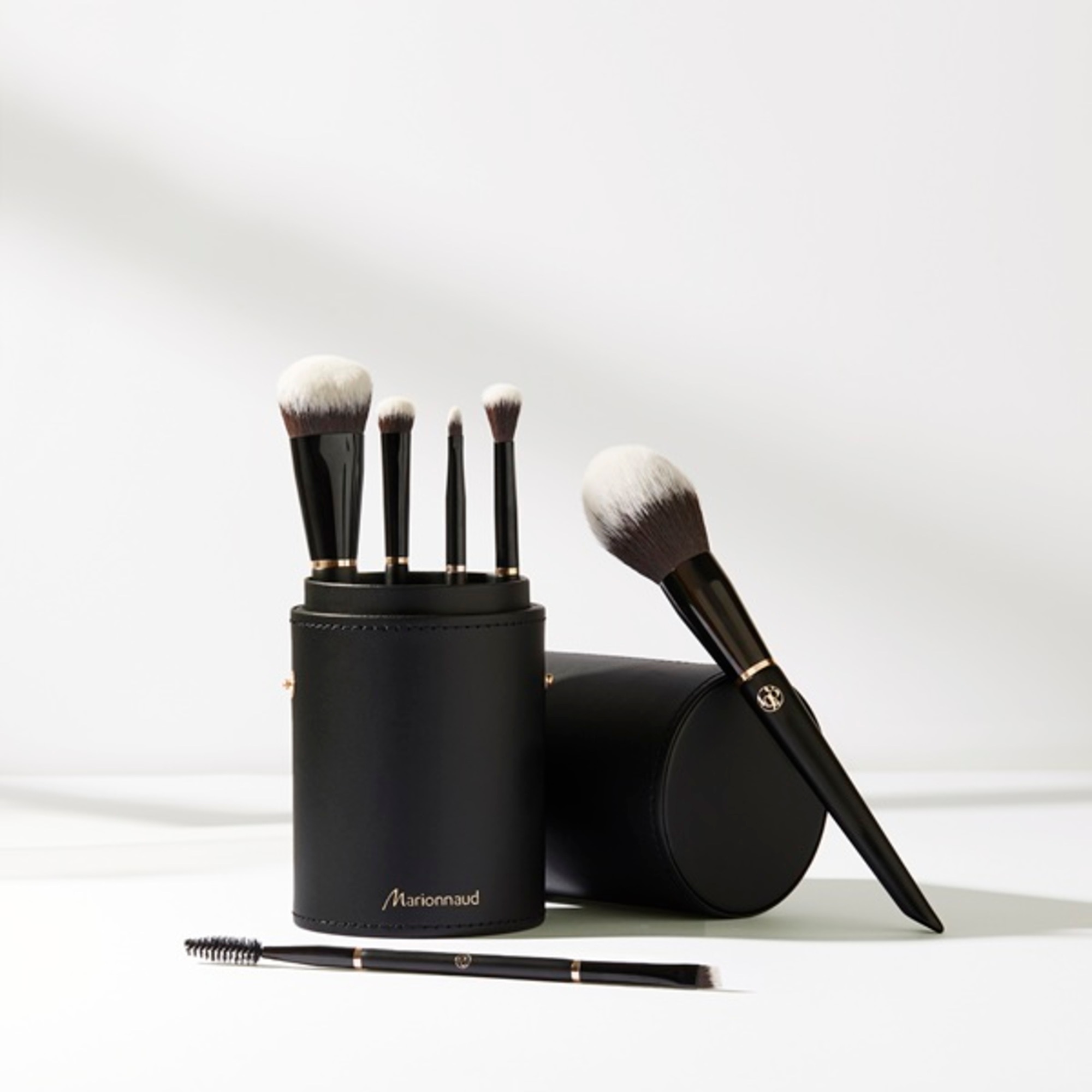 Ecsetkészlet elegáns tokban