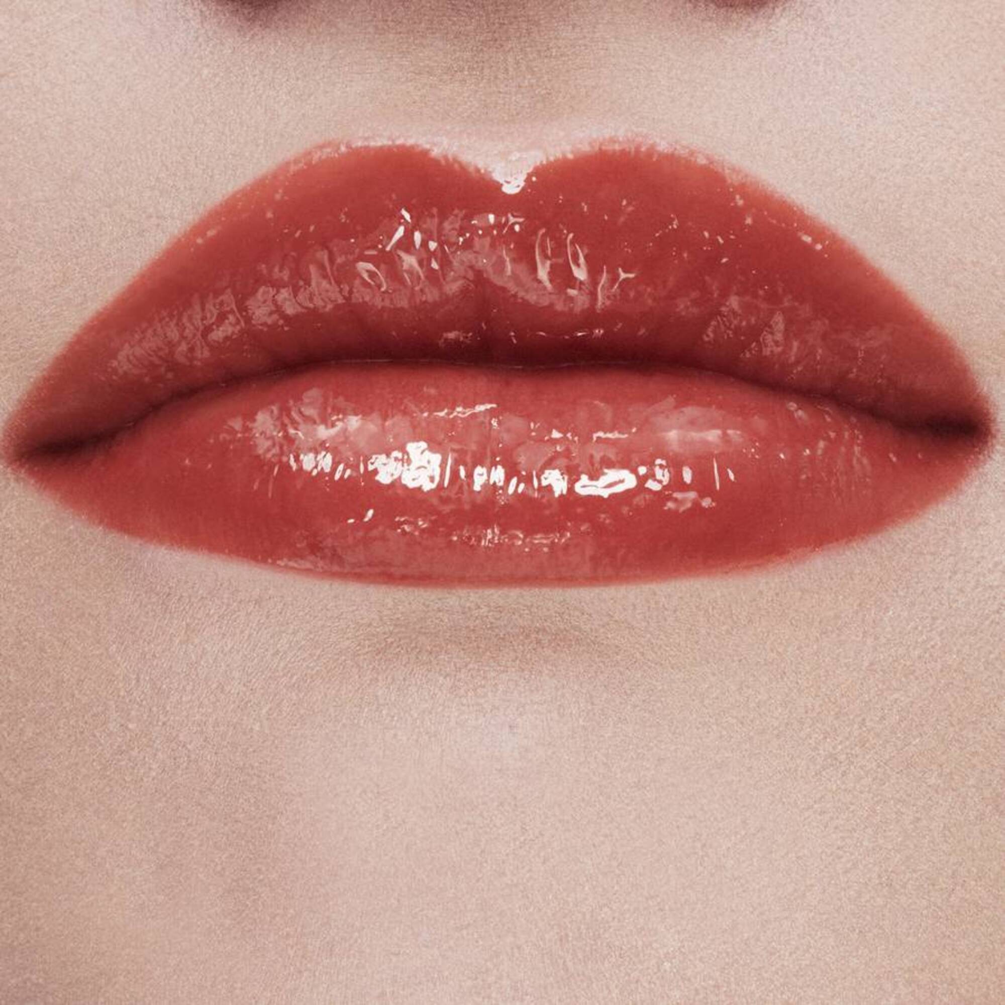 YVES SAINT LAURENT ROUGE VOLUPTE ROUGE VOLUPTE CANDY GLAZE Ajakrúzs 1 of 3