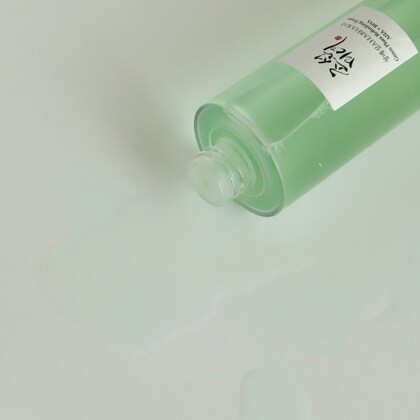 Hámlasztó tonik Green Plum Toner AHA BHA