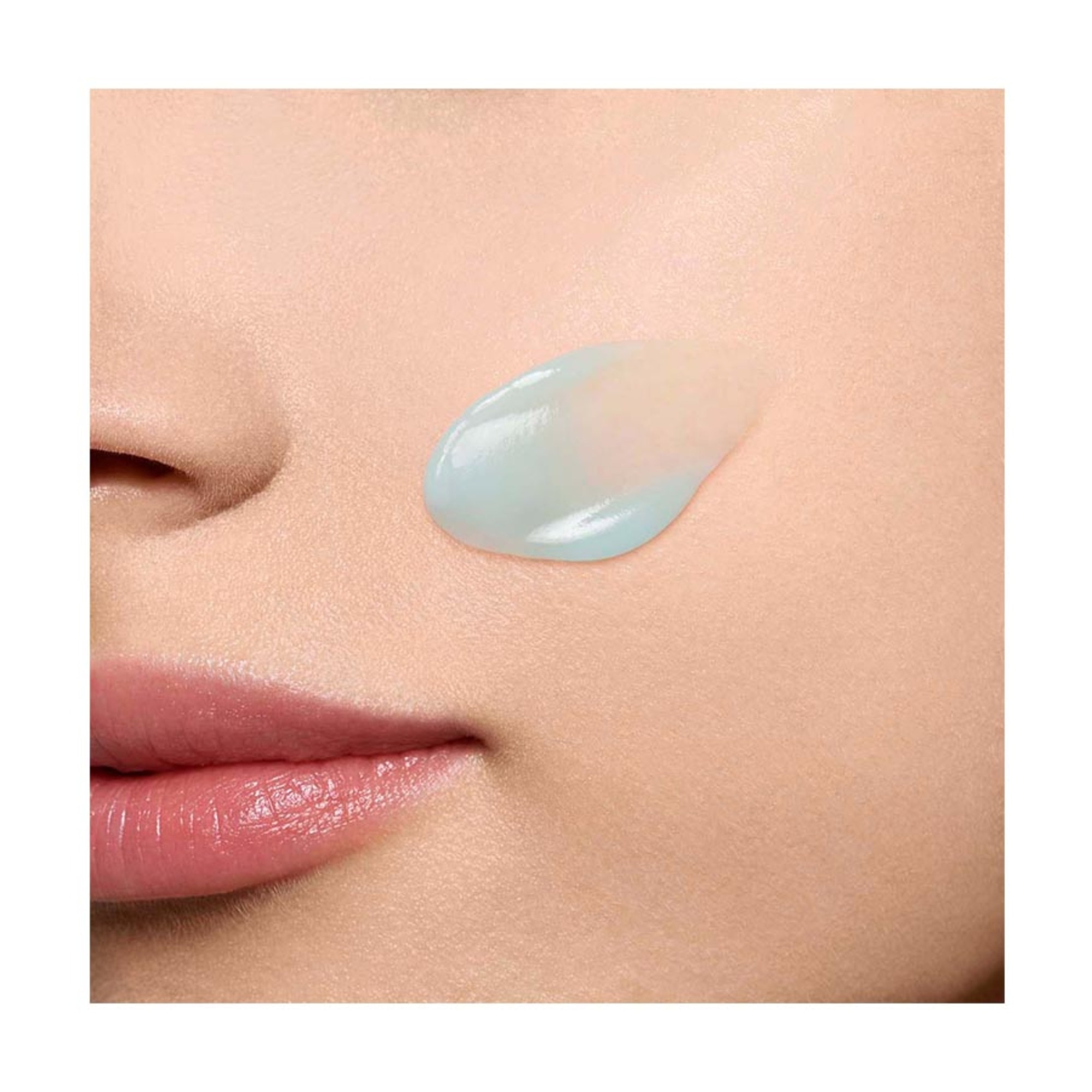 Hydra Essentiel Mattító hatású hidratáló gél