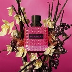 50 ML VALENTINO DONNA Born in Roma Extradose Donna Eau de Parfum  2 of 8 Born in Roma Extradose Donna Eau de Parfum