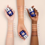 LA PRAIRIE Skin Caviar Concealer Foundation SPF30 6 of 6 Concealer Foundation SPF30
