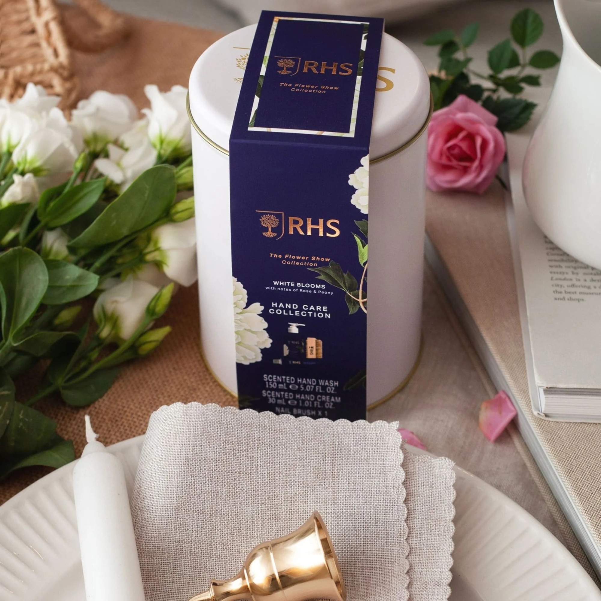 150+30 ML SOMERSET RHS Ápoló szett The Flower Show Collection Hand Care 2 of 3 Ápoló szett The Flower Show Collection Hand Care